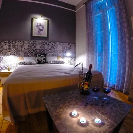 360 View *